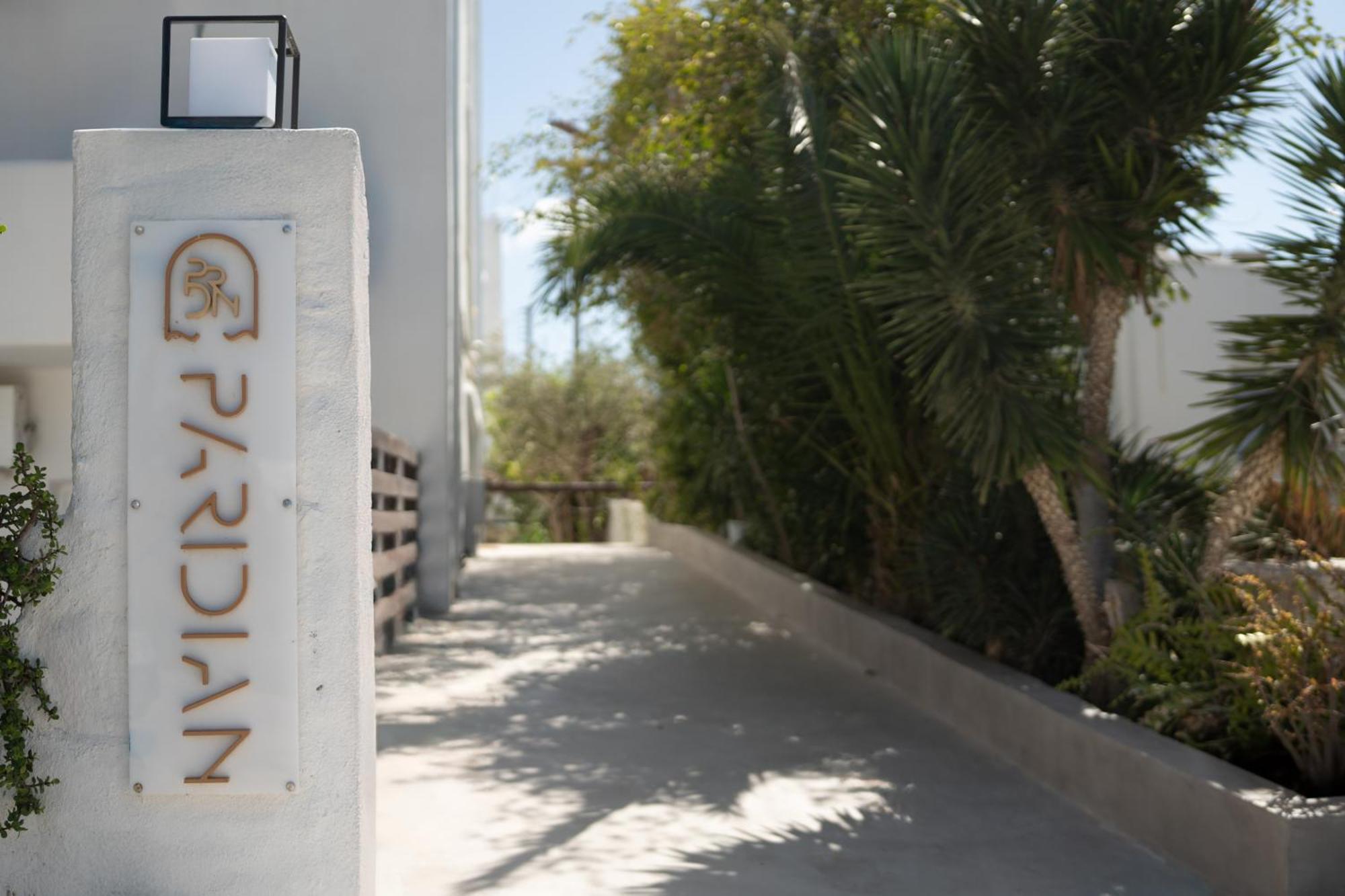 Paridian Elegant Living Otel Páros Dış mekan fotoğraf